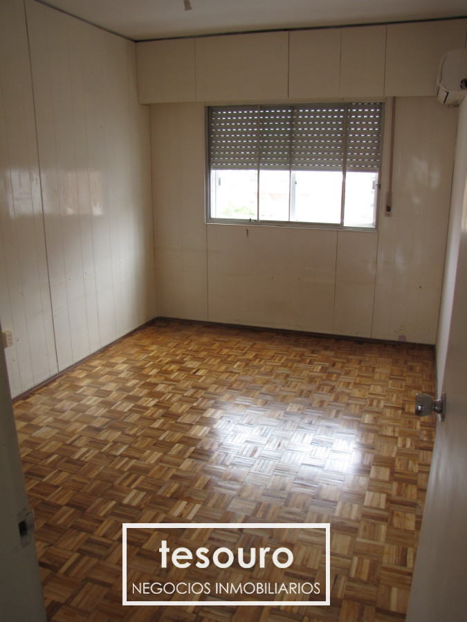 Apartamento ID.4648 - Alquiler Apartamento 3 dormitorios y servicio en Punta Carretas