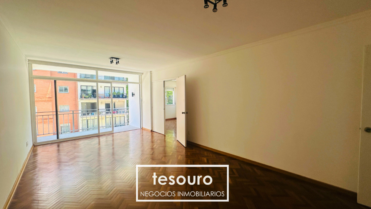 Apartamento ID.5303 - ALQUILER APARTAMENTO DE 3 DORMITORIOS Y SERVICIO EN POCITOS