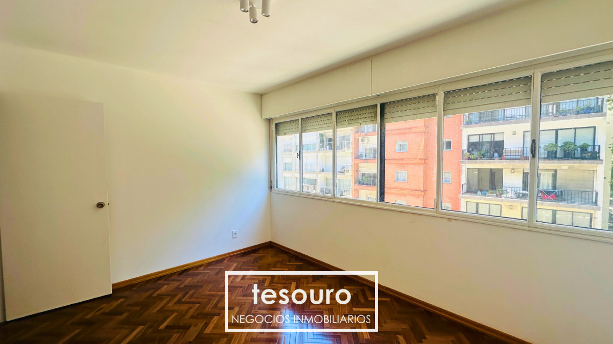Apartamento ID.5303 - ALQUILER APARTAMENTO DE 3 DORMITORIOS Y SERVICIO EN POCITOS