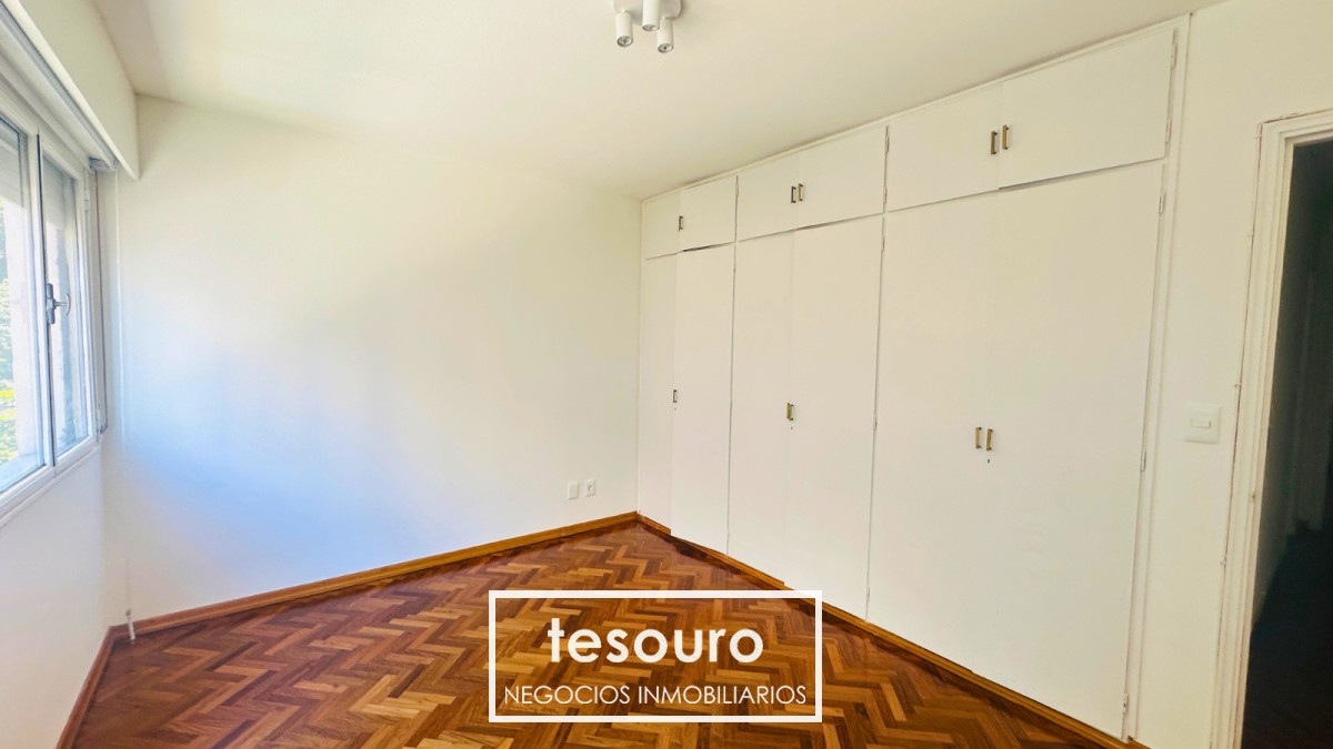 Apartamento ID.5303 - ALQUILER APARTAMENTO DE 3 DORMITORIOS Y SERVICIO EN POCITOS