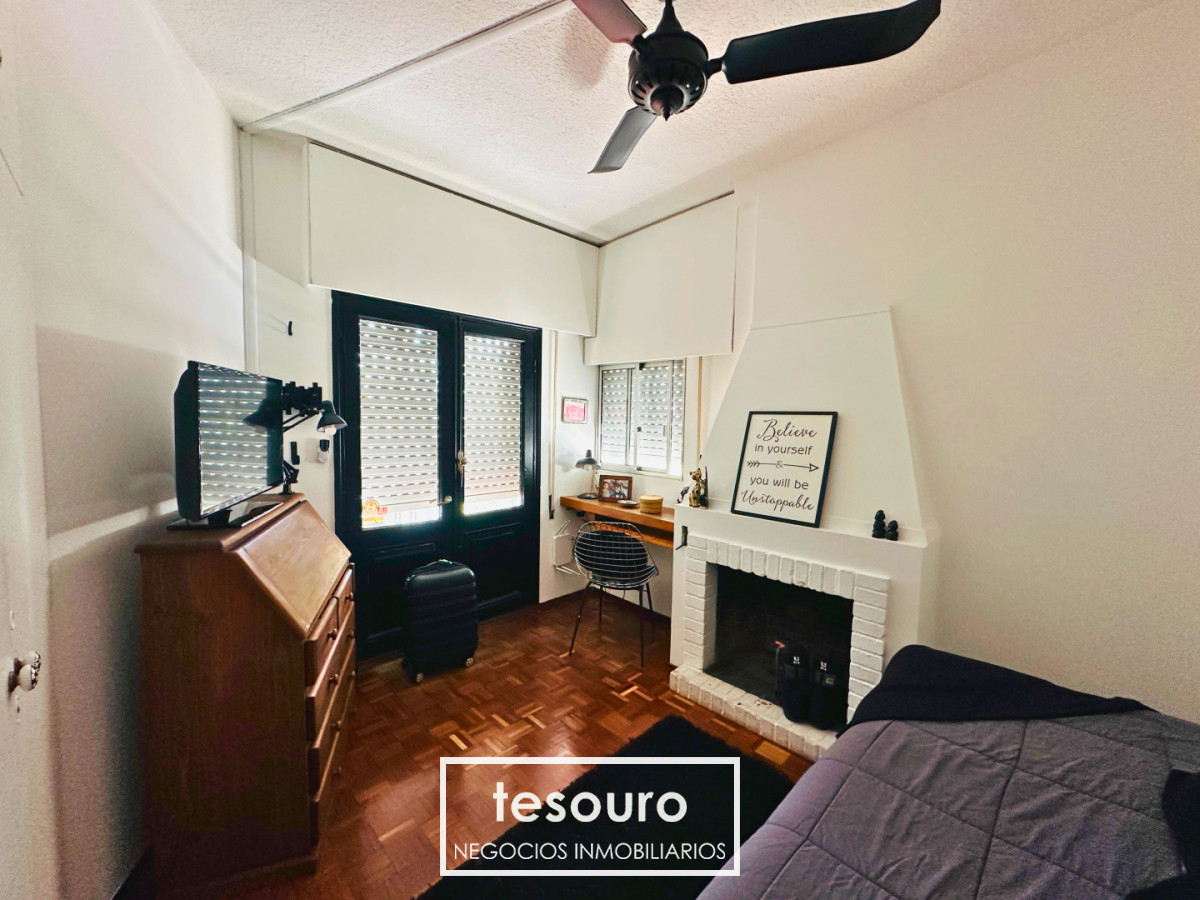 Apartamento ID.5375 - VENTA APARTAMENTO PENTHOUSE DE 3 DORMITORIOS EN POCITOS A 1 CUADRA DE LA RAMBLA