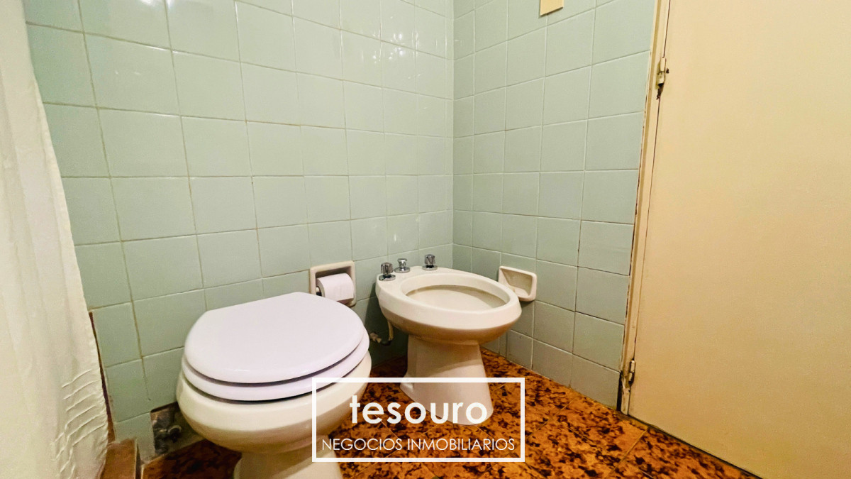 Apartamento ID.4824 - ALQUILER PENTHOUSE DUPLEX DE 3 DORMITORIOS EN POCITOS CON GRAN TERRAZA Y VISTA A LA CIUDAD