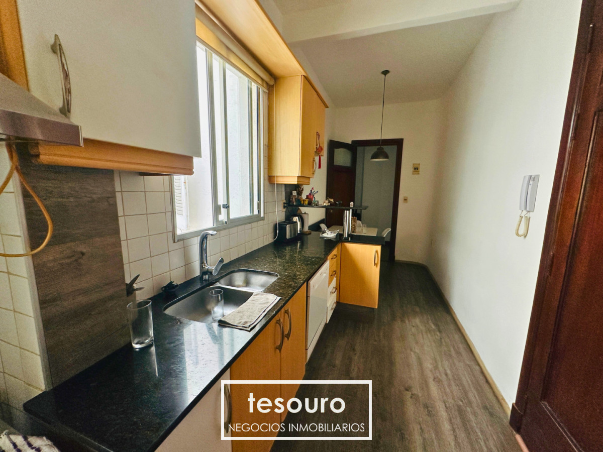 Apartamento ID.5414 - VENTA APARTAMENTO DE 4 DORMITORIOS EN POCITOS