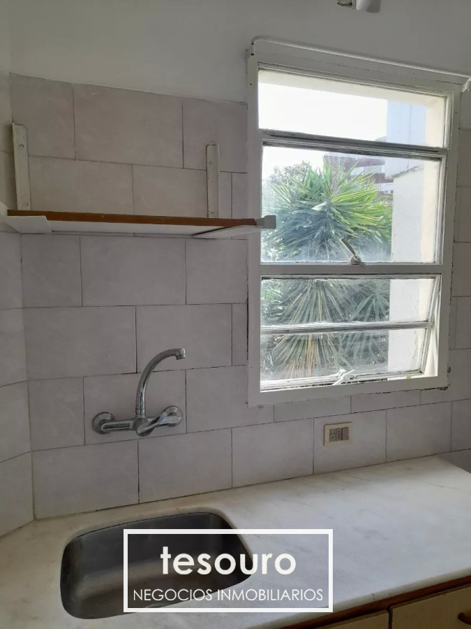 Apartamento ID.4196 - Venta Apartamento de 2 Dormitorios Con renta en Buceo