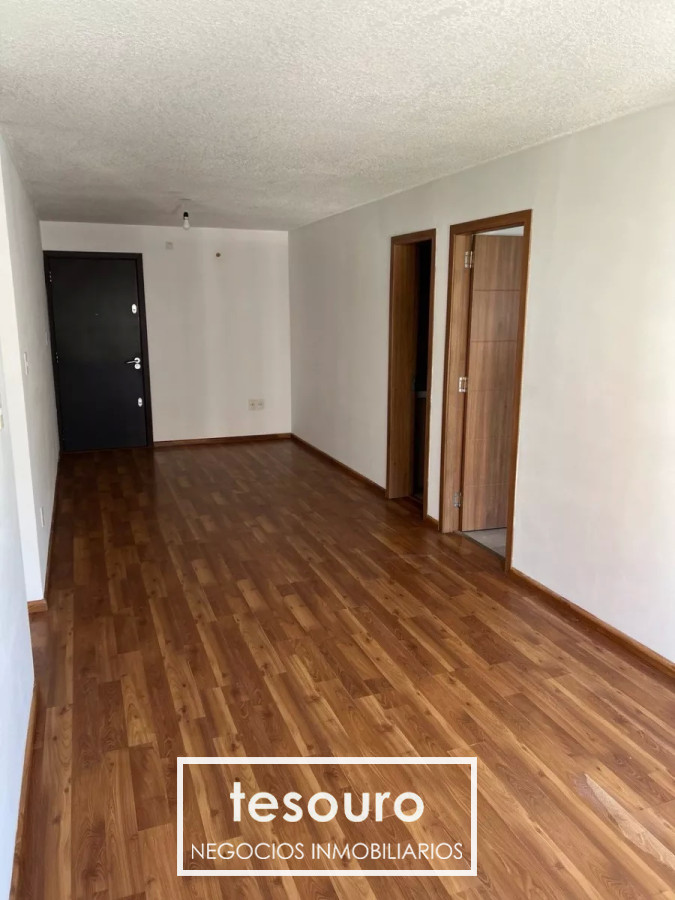 Apartamento ID.4216 - Venta Apartamento de 2 Dormitorios En Cordón Con renta 