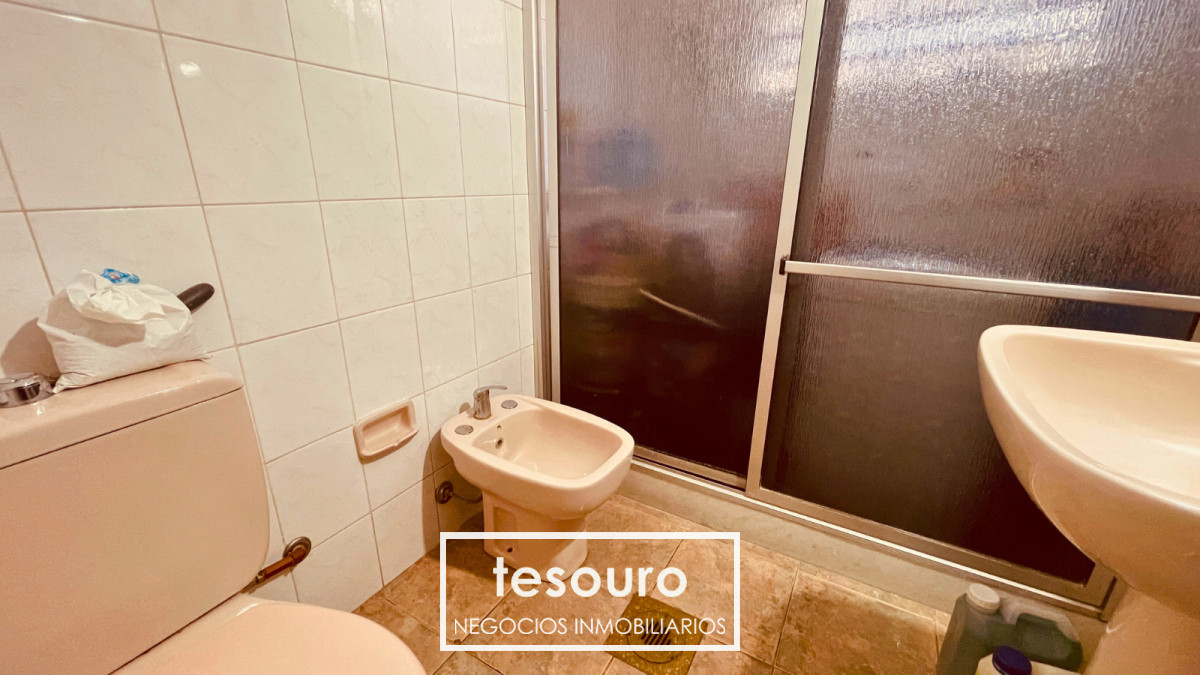 Apartamento ID.4862 - VENTA APARTAMENTO DE 3 DORMITORIOS EN POCITOS, CHARRÚA ENTRE RECARTE Y CORONEL ALEGRE