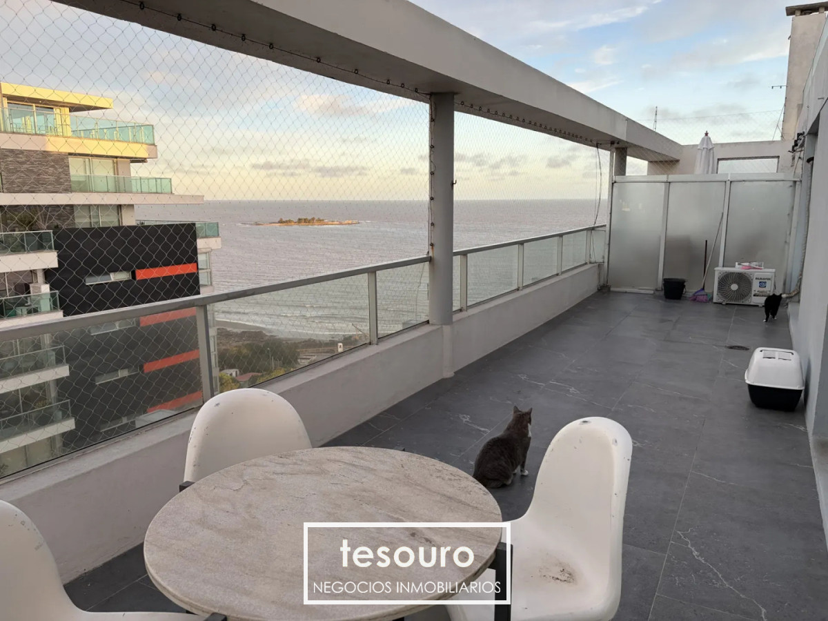 Apartamento ID.5691 - ALQUILER PENTHOUSE DE 2 DORMITORIOS CON VISTA A LA RAMBLA EN MALVÍN 