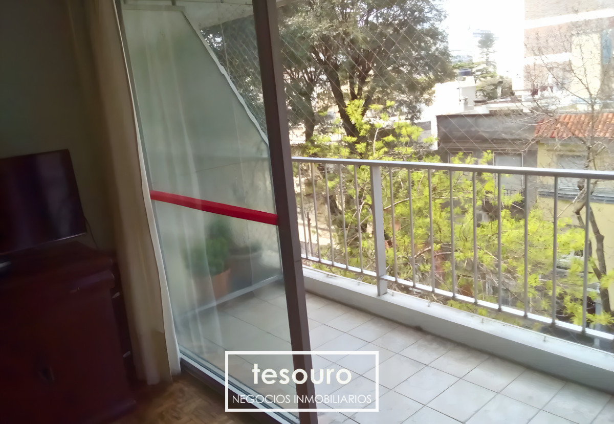 Apartamento ID.5121 - VENTA APARTAMENTO DE 3 DORMITORIOS EN POCITOS