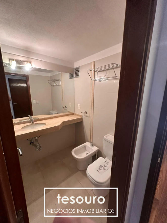 Apartamento ID.5405 - ALQUILER APARTAMENTO DE 2 DORMITORIOS CON GARAGE EN VILLA BIARRITZ