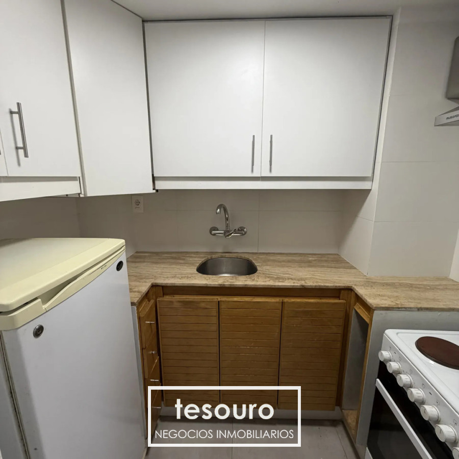 Apartamento ID.5425 - ALQUILER APARTAMENTO MONOAMBIENTE EN POCITOS FRENTE A LA RAMBLA