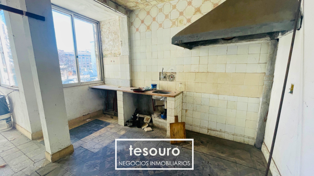 Apartamento ID.4890 - VENTA EDIFICIO EN PLENO CENTRO DE MONTEVIDEO  IDEAL INVERSIÓN Y DESARROLLO