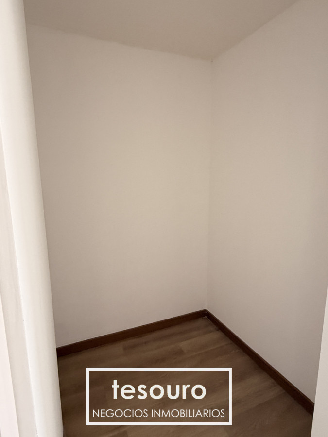 Apartamento ID.5488 - Alquiler apartamento de 2 dormitorios en Tres Cruces
