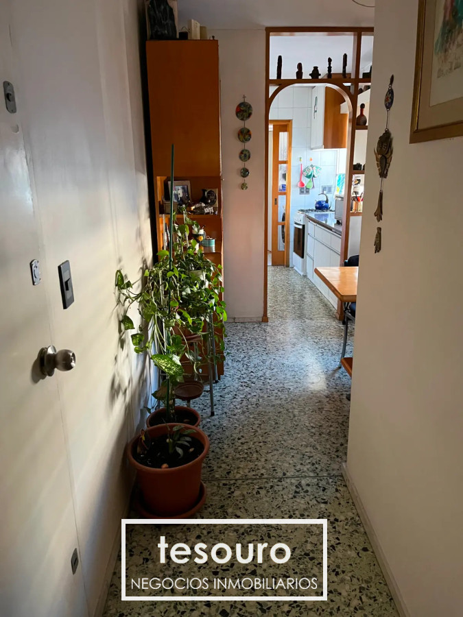 Apartamento ID.4653 - VENTA APARTAMENTO DE 3 DORMITORIOS EN POCITOS PRÓXIMO A LA RAMBLA