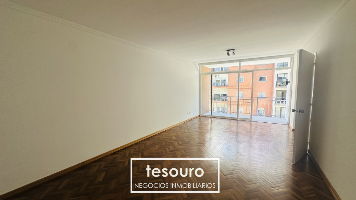 Apartamento ID.5303 - ALQUILER APARTAMENTO DE 3 DORMITORIOS Y SERVICIO EN POCITOS