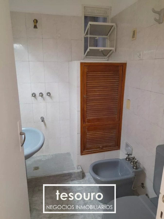 Apartamento ID.4196 - Venta Apartamento de 2 Dormitorios Con renta en Buceo