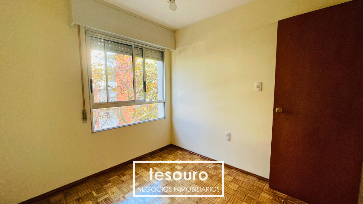 Apartamento ID.4858 - VENTA APARTAMENTO DE 1 DORMITORIO CON GARAGE EN POCITOS 