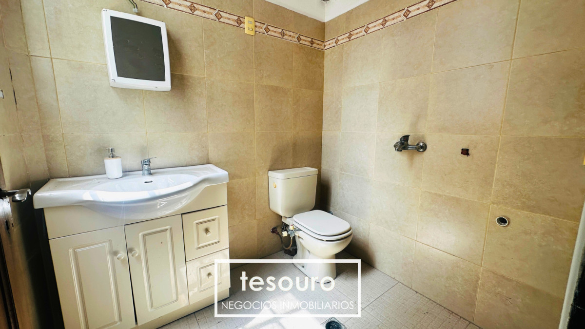 Apartamento ID.5129 - VENTA APARTAMENTO DE 3 DORMITORIOS EN CENTRO