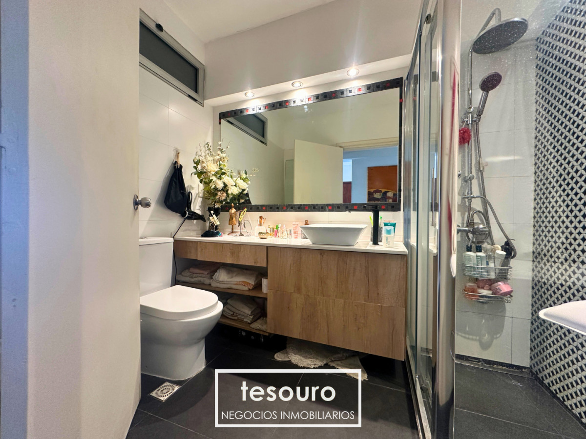 Apartamento ID.5442 - VENTA APARTAMENTO DE 3 DORMITORIOS EN POCITOS A METROS DE LA RAMBLA