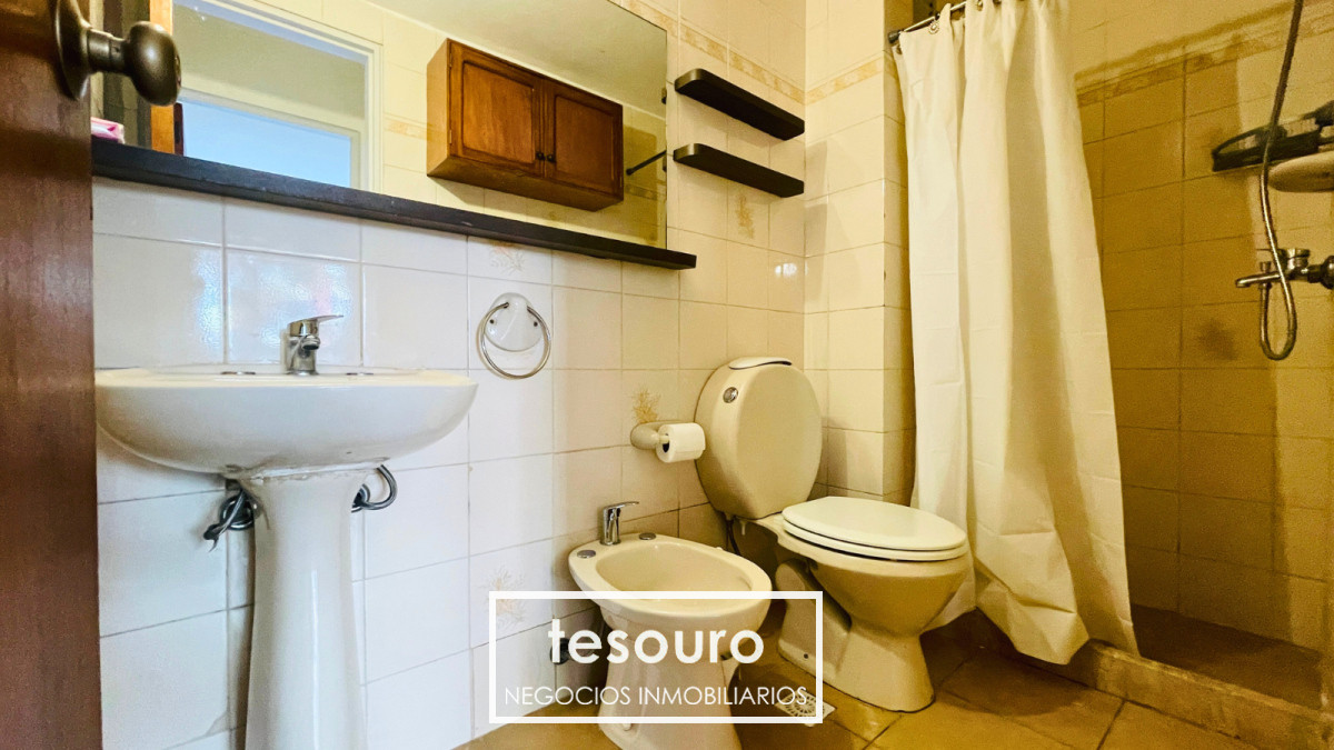 Apartamento ID.4858 - VENTA APARTAMENTO DE 1 DORMITORIO CON GARAGE EN POCITOS 