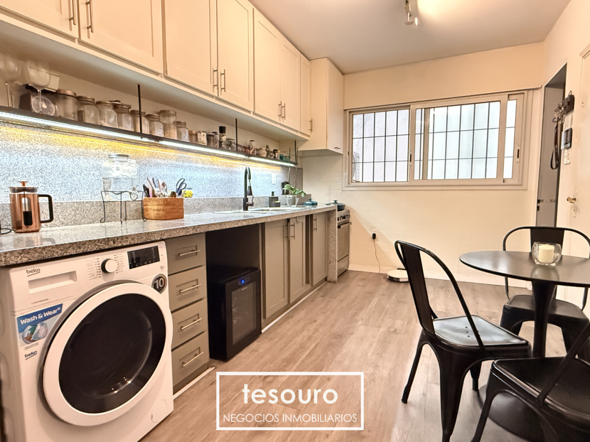 Apartamento ID.5447 - Venta de apartamento de 3 dormitorios y servicio en pocitos