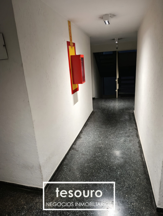 Apartamento ID.4829 - VENTA MONOAMBIENTE EN CORDÓN SOBRE 18 DE JULIO CON RENTA