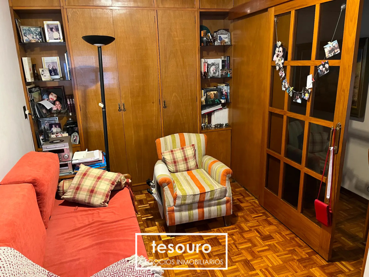 Apartamento ID.4653 - VENTA APARTAMENTO DE 3 DORMITORIOS EN POCITOS PRÓXIMO A LA RAMBLA