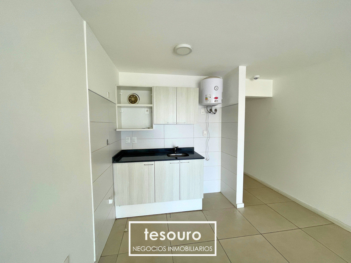 Apartamento ID.4632 - VENTA MONOAMBIENTE PRÓXIMO AL MONTEVIDEO SHOPPING