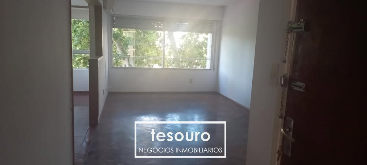 Apartamento ID.4572 - ALQUILER APARTAMENTO DE 2 DORMITORIOS EN POCITOS FRENTE A PLAZA JOSÉ ANTONIO CABRERA