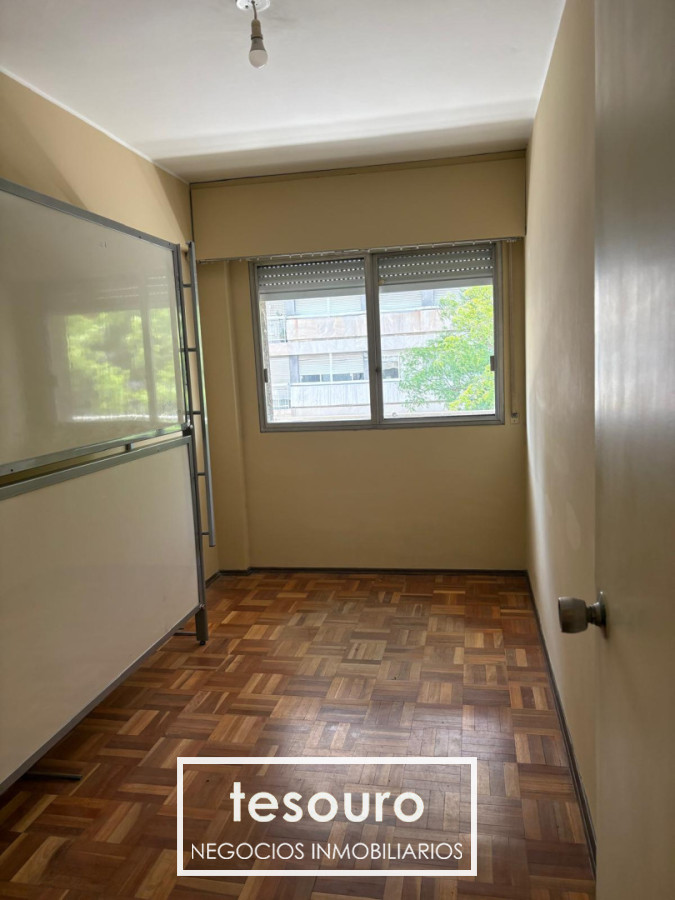 Apartamento ID.5415 - ALQUILER APARTAMENTO DE 2 DORMITORIOS AMOBLADO EN POCITOS 