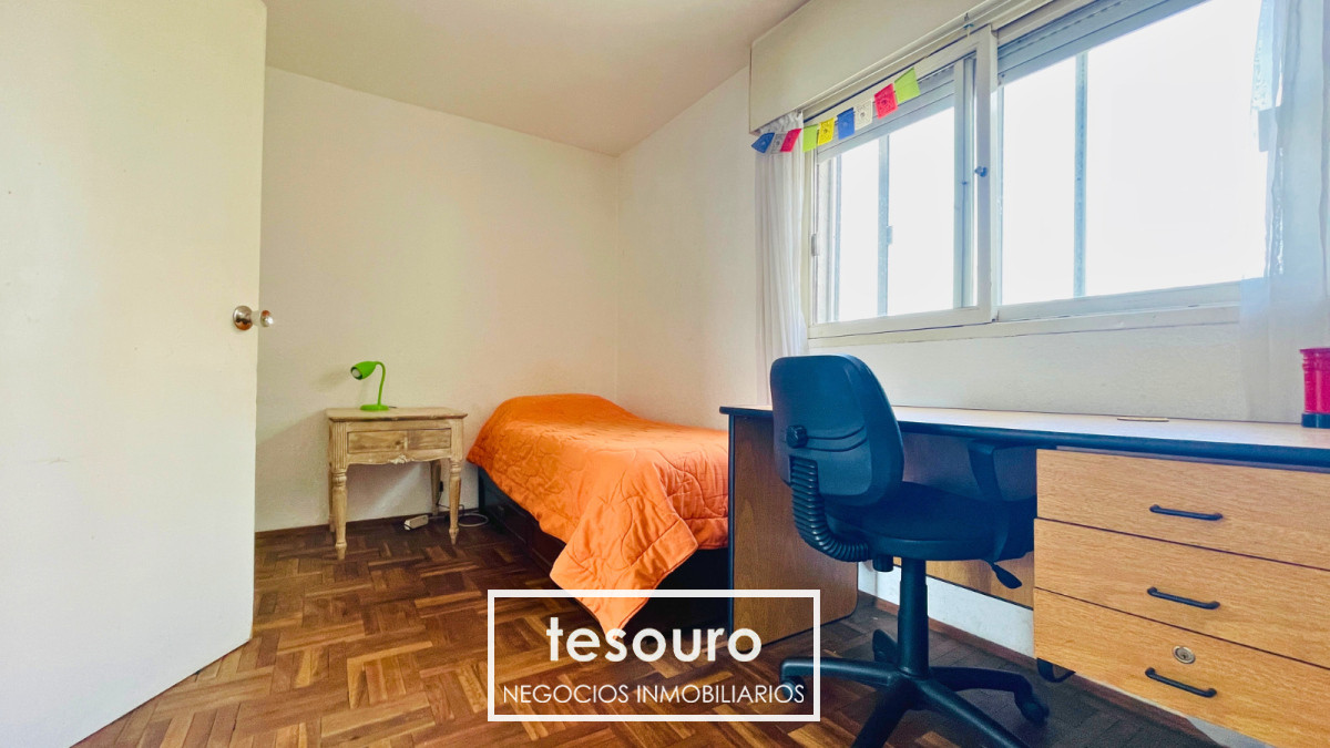 Apartamento ID.4824 - ALQUILER PENTHOUSE DUPLEX DE 3 DORMITORIOS EN POCITOS CON GRAN TERRAZA Y VISTA A LA CIUDAD