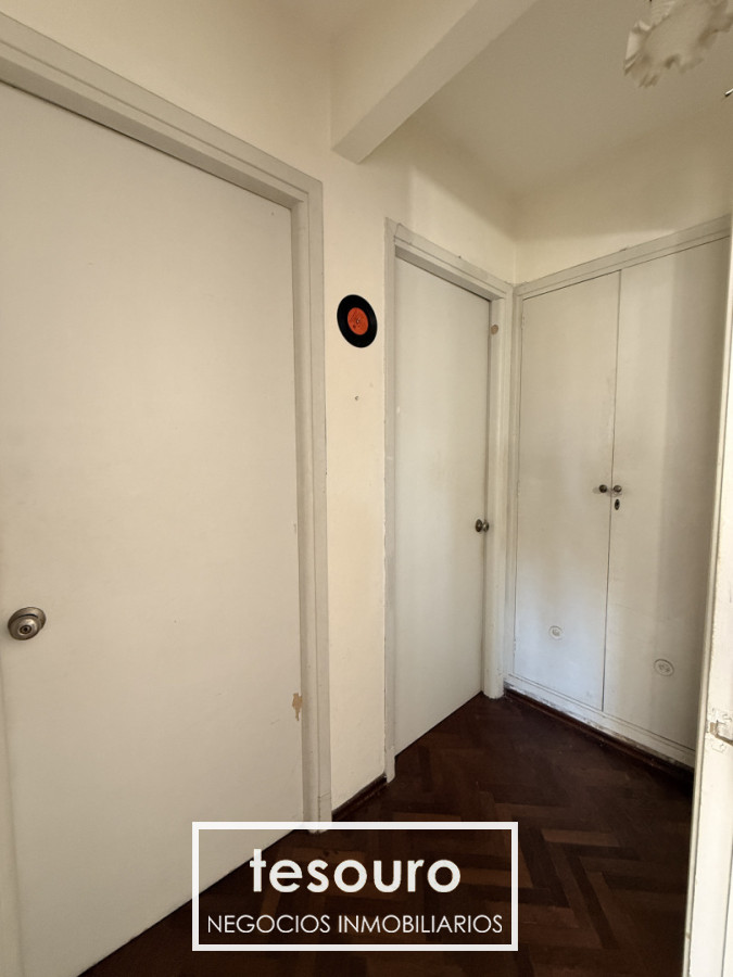 Apartamento ID.5449 - Venta de apartamento de 2 dormitorios en Palermo.