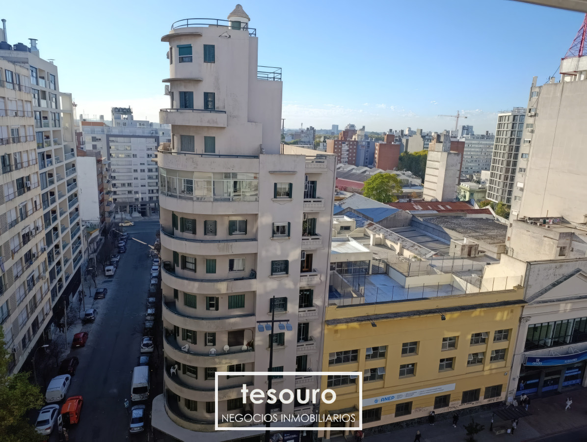 Apartamento ID.4829 - VENTA MONOAMBIENTE EN CORDÓN SOBRE 18 DE JULIO CON RENTA