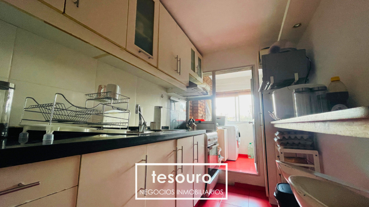 Apartamento ID.4833 - VENTA APARTAMENTO DE 3 DORMITORIOS EN PALERMO A PASOS DE LA RAMBLA