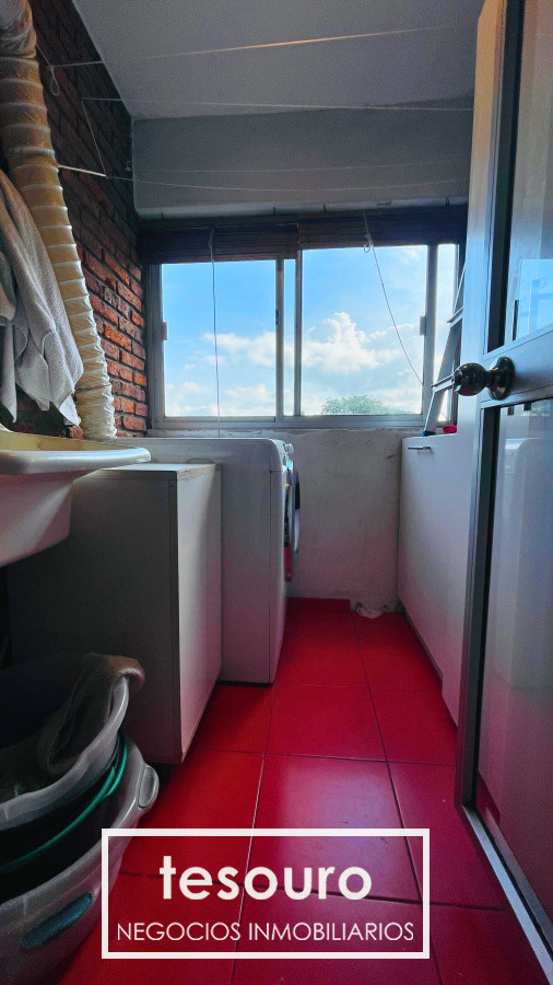 Apartamento ID.4833 - VENTA APARTAMENTO DE 3 DORMITORIOS EN PALERMO A PASOS DE LA RAMBLA