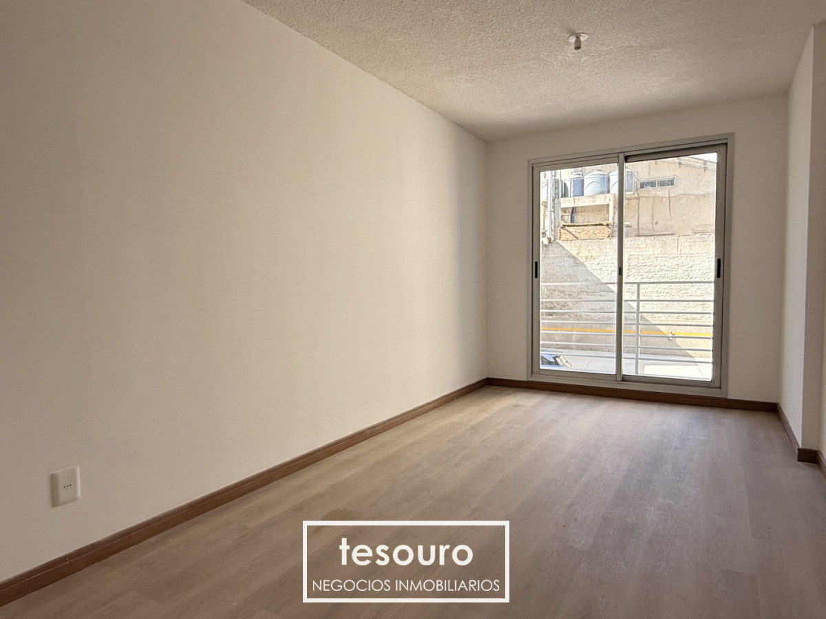 Apartamento ID.5479 - Alquiler Apartamento 1 Dormitorio en Tres Cruces