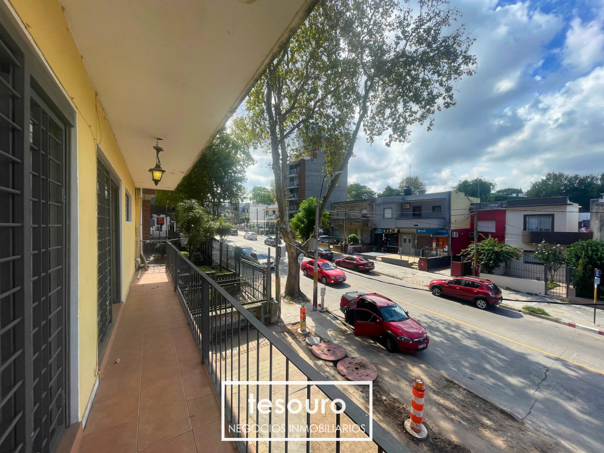 Apartamento ID.4641 - VENTA APARTAMENTO DE 2 DORMITORIOS EN BUCEO PRÓXIMO A RIVERA