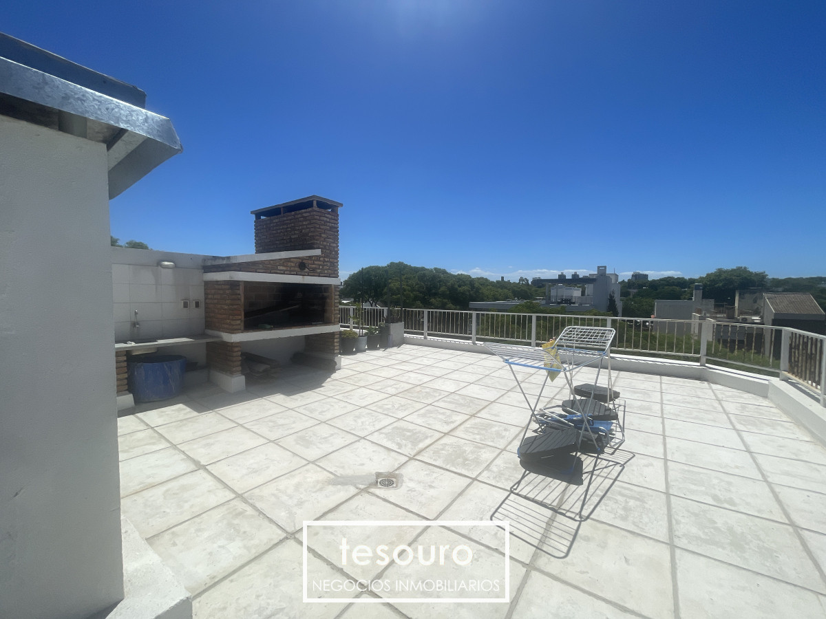 Apartamento ID.4566 - VENTA APARTAMENTO DE 1 DORMITORIO EN MALVIN SUR CON COCHERA Y AZOTEA DE USO EXCLUSIVO