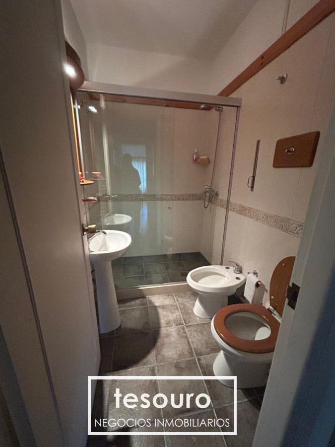 Apartamento ID.5539 - Apartamento en alquiler de 3 dormitorios y servicio en Centro