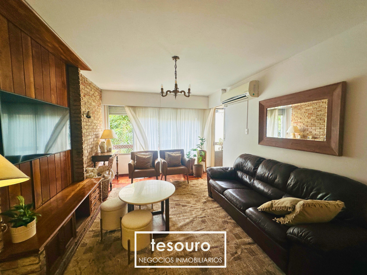 Apartamento ID.5440 - VENTA APARTAMENTO DE 3 DORMITORIOS EN POCITOS PRÓXIMO A LA RAMBLA