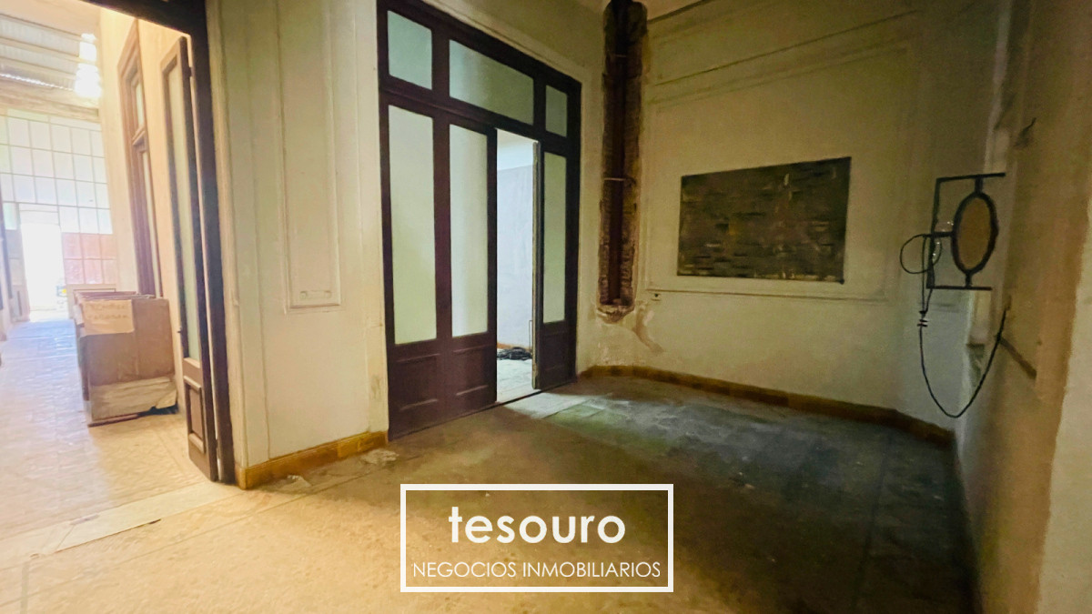 Apartamento ID.4890 - VENTA EDIFICIO EN PLENO CENTRO DE MONTEVIDEO  IDEAL INVERSIÓN Y DESARROLLO