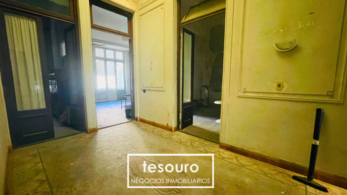 Apartamento ID.4890 - VENTA EDIFICIO EN PLENO CENTRO DE MONTEVIDEO  IDEAL INVERSIÓN Y DESARROLLO
