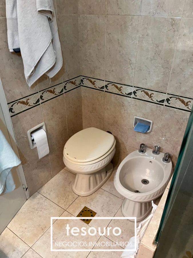 Apartamento ID.4653 - VENTA APARTAMENTO DE 3 DORMITORIOS EN POCITOS PRÓXIMO A LA RAMBLA