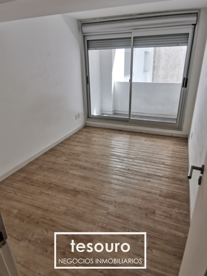 Apartamento ID.3668 -  Venta apartamento de 1 Dormitorio con Garaje en Cordón.