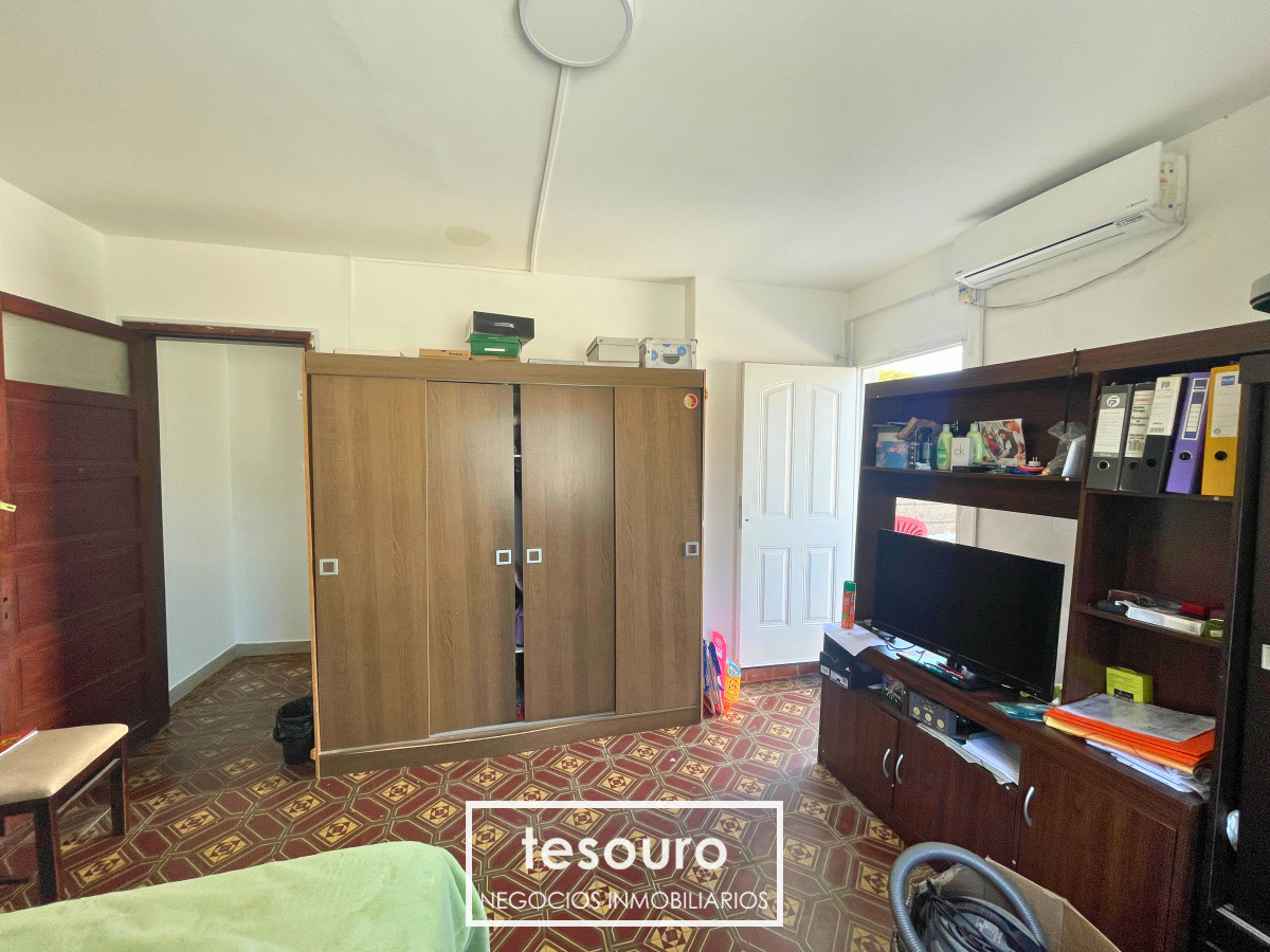Apartamento ID.4672 - VENTA APARTAMENTO DE 2 DORMITORIOS EN BRAZO ORIENTAL CON AZOTEA DE USO EXCLUSIVO