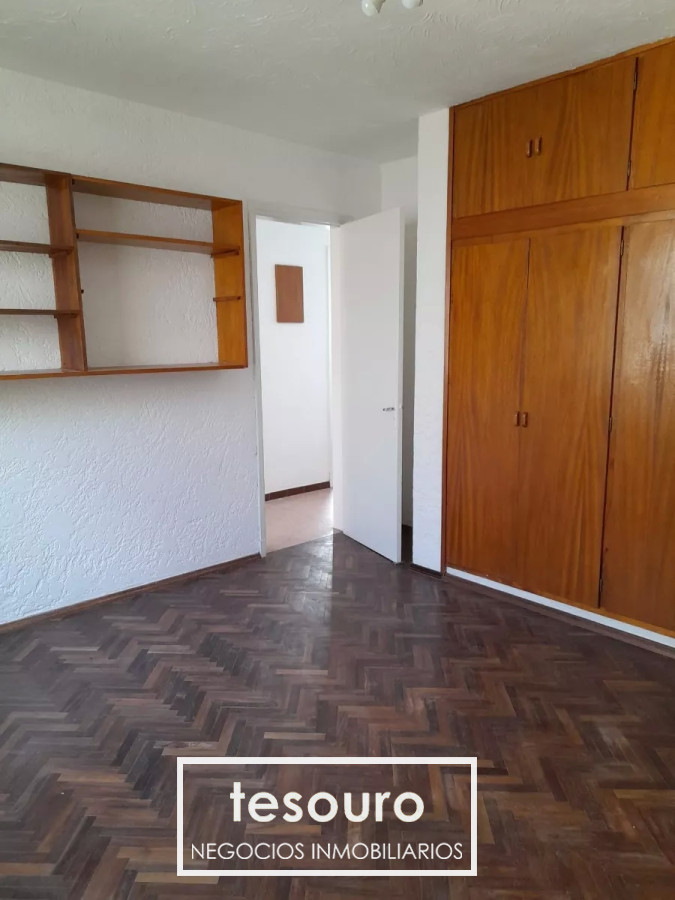 Apartamento ID.4196 - Venta Apartamento de 2 Dormitorios Con renta en Buceo