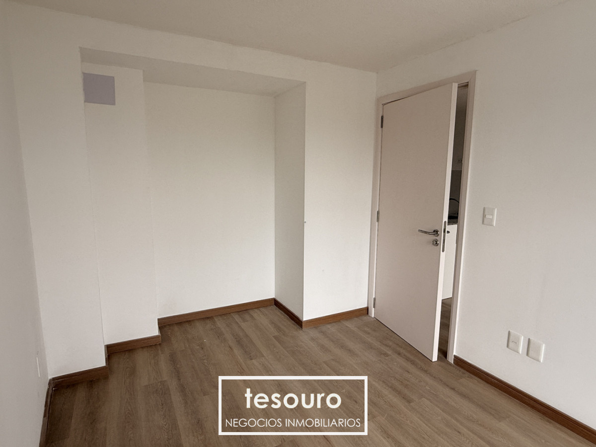 Apartamento ID.5492 - Alquiler de apartamento 1 Dormitorio en Tres Cruces