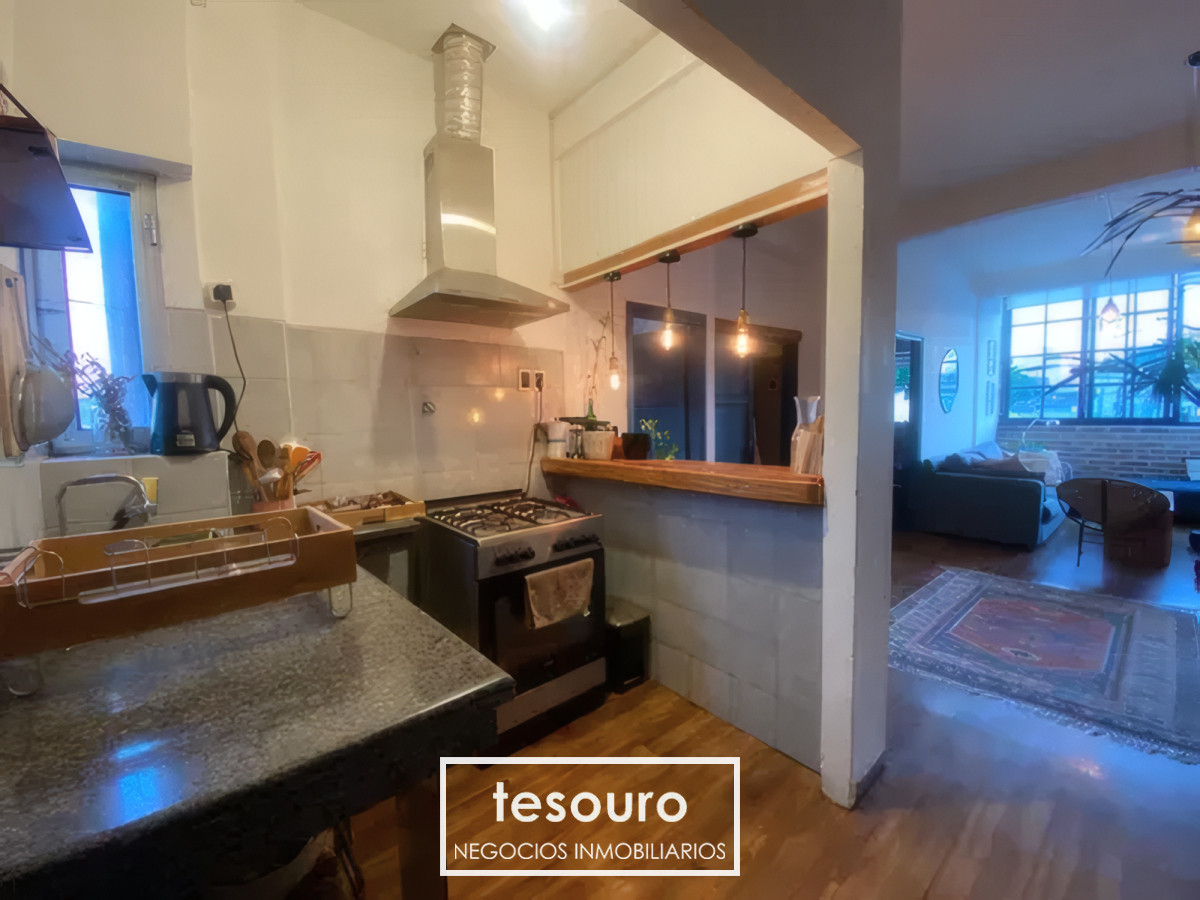 Apartamento ID.4718 - VENTA APARTAMENTO DE 2 DORMITORIOS EN POCITOS CON RENTA