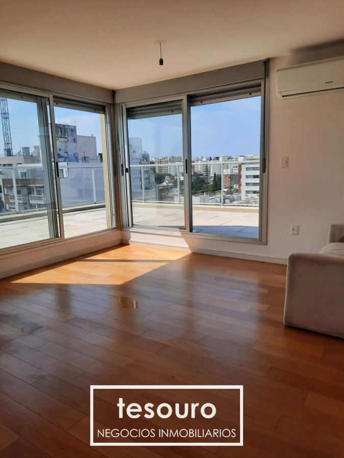 Apartamento ID.5482 - ALQUILER MONOAMBIENTE PENTHOUSE CON GRAN TERRAZA EN POCITOS NUEVO