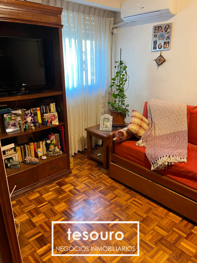 Apartamento ID.4653 - VENTA APARTAMENTO DE 3 DORMITORIOS EN POCITOS PRÓXIMO A LA RAMBLA