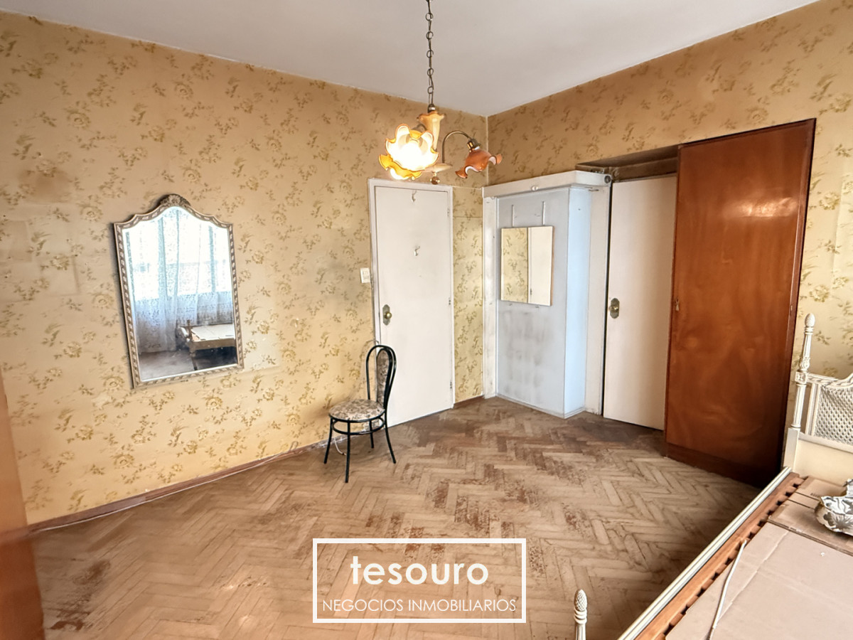 Apartamento ID.5450 - Venta de apartamento 2 dormitorios y servicio en Pocitos